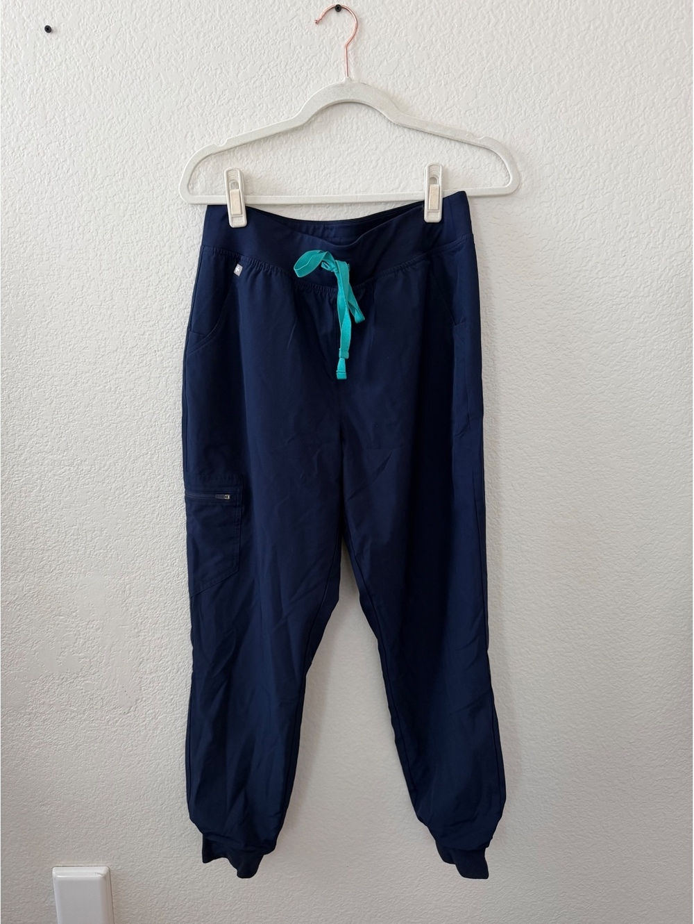 FIGS scrubs navy blue FreeX fionx Zamora jogger bottoms Size M
